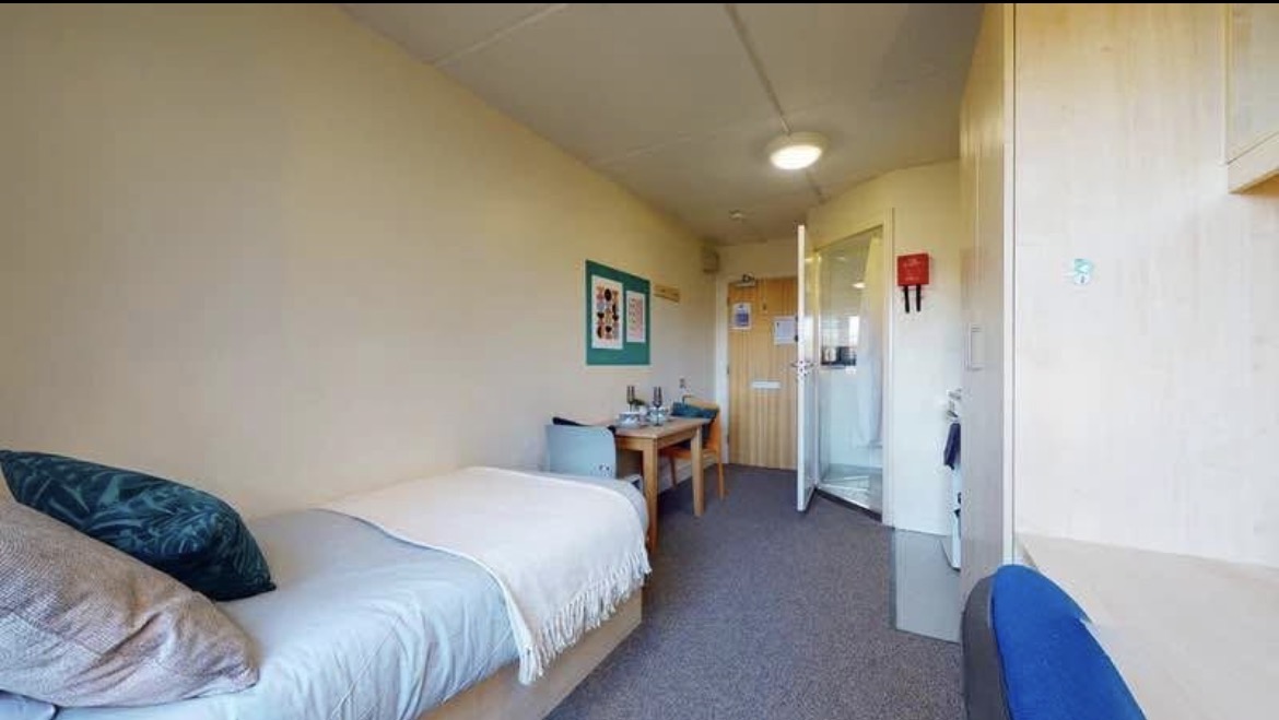Student Classic Studio in Greenwich