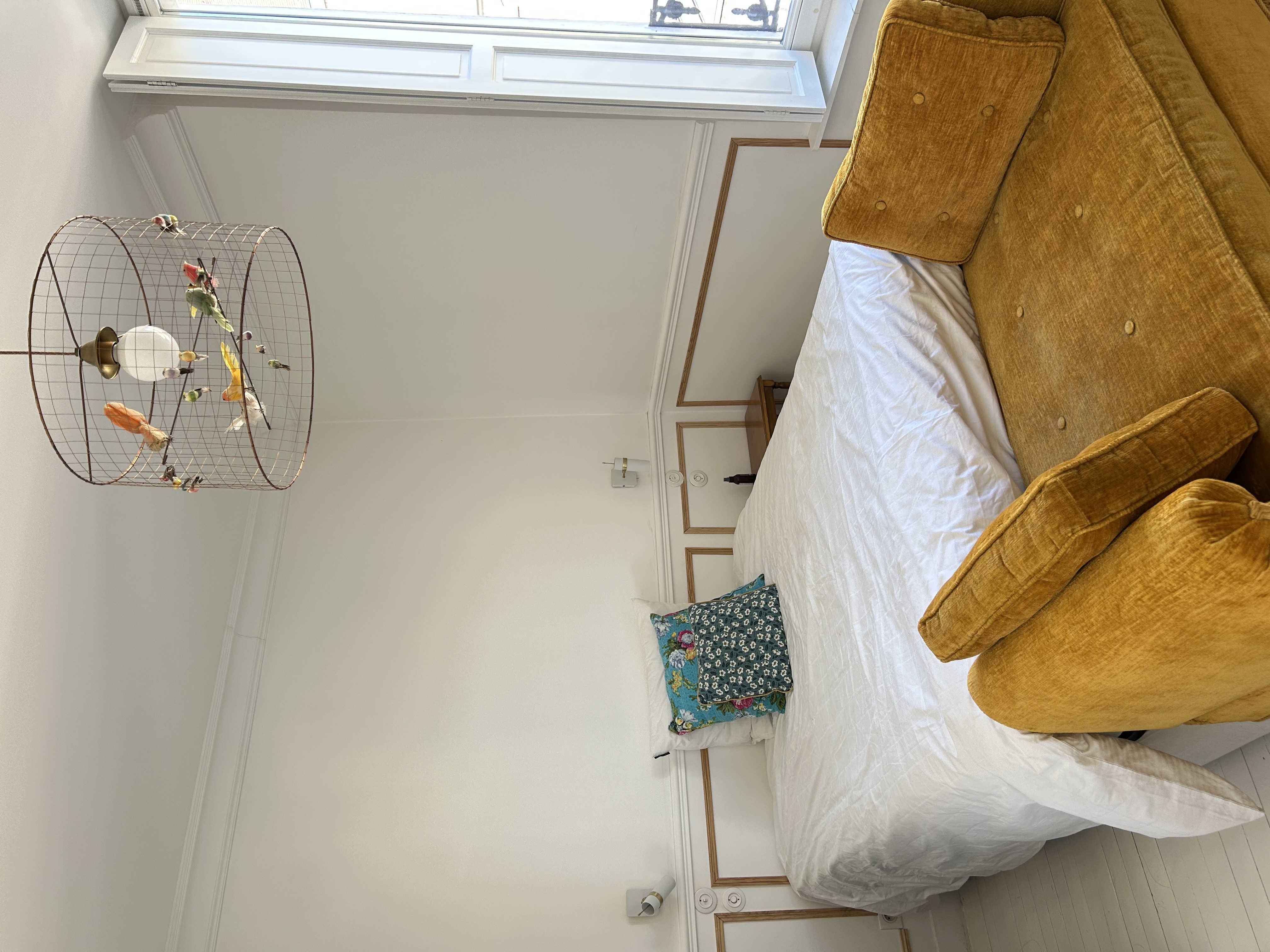 Très belle et grande chambre dans maison avec jardin au coeur de Paris